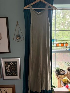 AMO Olive Green Sleeveless Maxi Dress